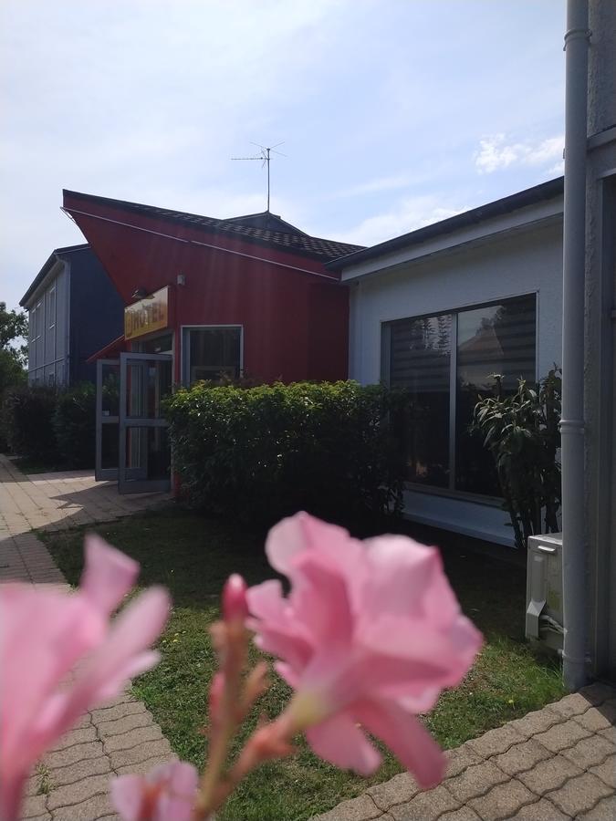 Hotel - Restaurant Du Lac - Agen Boé Zewnętrze zdjęcie